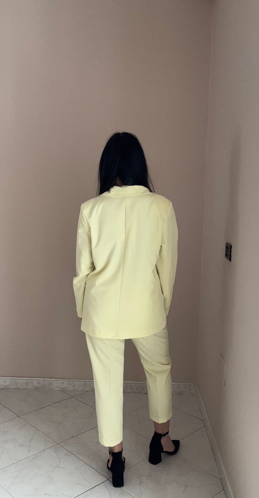 Tailleur Yellow