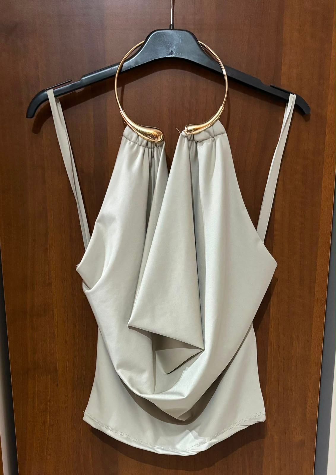 Top con Collana Gioiello